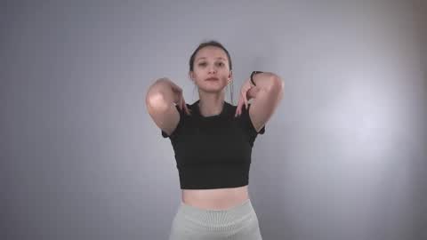 Snapshot of lucilacapinpin chatting on December 2025 05:07:02 PM Mira online show from December 2025 05:07:02 PM