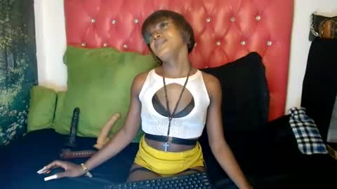 Lucile Carrie online show from June 2026 09:51:02 PM