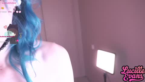 Snapshot of lucille_evans chatting on January 2025 06:46:01 AM Lucy UwU online show from January 2025 06:46:01 AM