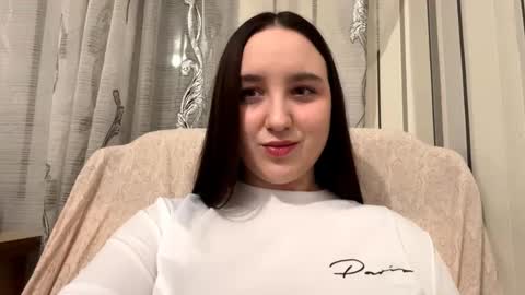 Snapshot of lucindapano chatting on December 2025 09:09:02 PM Sofia online show from December 2025 09:09:02 PM