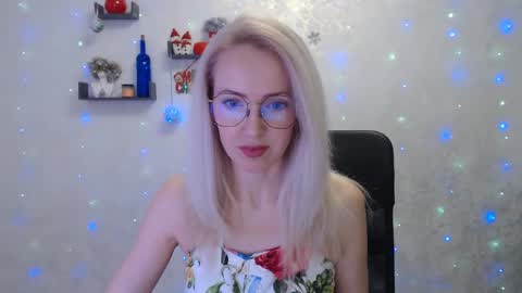 Snapshot of luckcristal chatting on January 2025 02:51:01 PM Arina online show from January 2025 02:51:01 PM