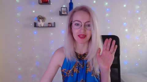 Snapshot of luckcristal chatting on March 2025 02:08:02 PM Arina online show from March 2025 02:08:02 PM