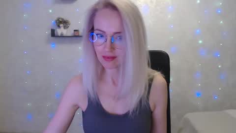 Snapshot of luckcristal chatting on March 2025 05:11:02 PM Arina online show from March 2025 05:11:02 PM