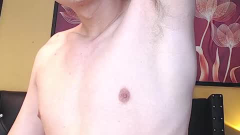 luckk_ online show from April 2026 04:48:01 AM