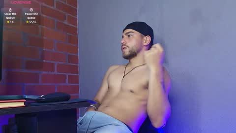 lucky_blessed online show from May 2026 12:19:02 AM