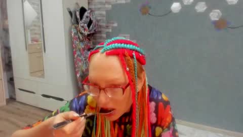 lucky_licky20 online show from September 2025 02:33:01 AM