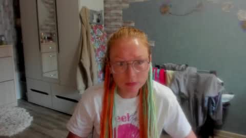 lucky_licky20 online show from October 2025 02:26:02 AM