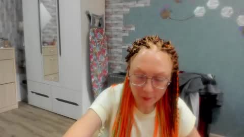 lucky_licky20 online show from October 2025 01:44:01 AM