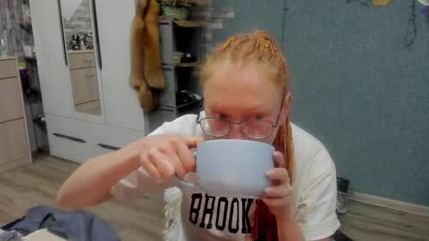 Snapshot of lucky_licky20 chatting on December 2025 01:33:01 AM lucky_licky20 online show from December 2025 01:33:01 AM