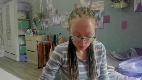 Snapshot of lucky_licky20 chatting on May 2026 02:42:01 AM lucky_licky20 online show from May 2026 02:42:01 AM
