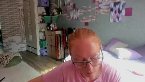 Snapshot of lucky_licky20 chatting on June 2026 01:39:01 AM lucky_licky20 online show from June 2026 01:39:01 AM