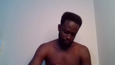 Snapshot of luckycharly chatting on May 2026 02:40:02 AM MASTER DOM online show from May 2026 02:40:02 AM