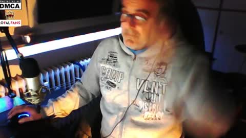        call me  Stefan online show from January 2025 04:53:01 PM