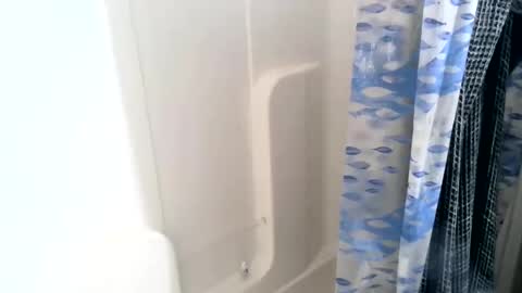 justmike online show from November 2025 11:36:02 PM