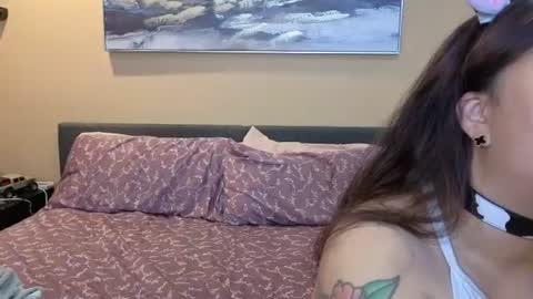 Snapshot of luckylee1992 chatting on October 2025 03:27:02 AM luckylee1992 online show from October 2025 03:27:02 AM