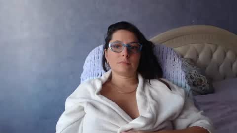 luckylinda23 online show from September 2025 09:47:01 AM
