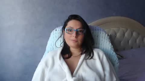 luckylinda23 online show from October 2025 10:07:01 AM