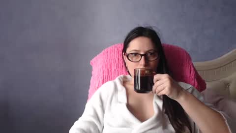 luckylinda23 online show from May 2026 09:25:01 AM