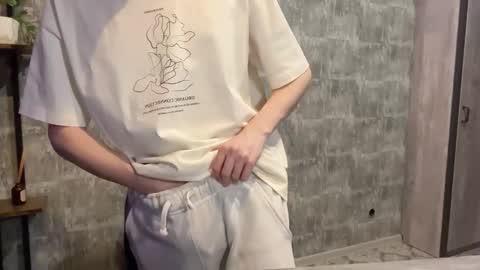 Snapshot of luckymenchik chatting on February 2026 12:01:01 AM Ricky online show from February 2026 12:01:01 AM