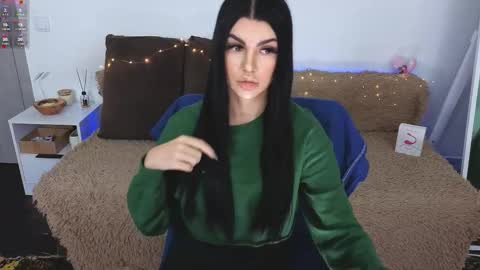 Monika online show from September 2025 12:28:01 PM