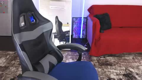 Monika online show from May 2026 07:35:01 AM