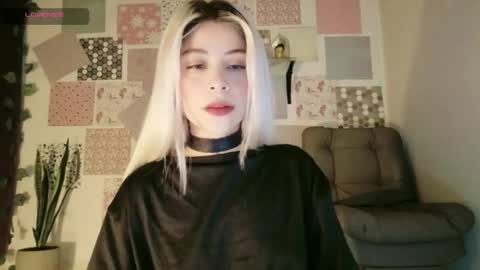 luckysapphire777 online show from May 2026 12:23:02 PM