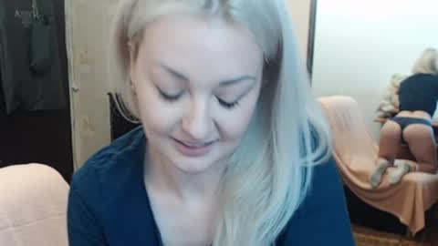 Snapshot of luckyshotgirl chatting on December 2025 02:01:02 PM LuckyShot online show from December 2025 02:01:02 PM