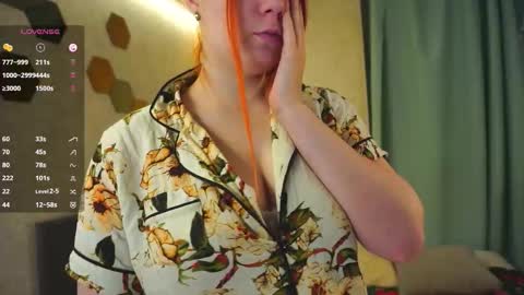 Rinredhead Gloriawith glasses Rayanother glasses online show from January 2026 05:48:02 PM