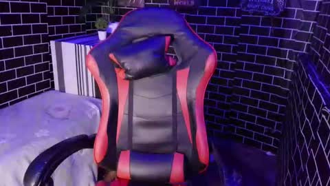 lucsin online show from March 2026 11:27:01 AM