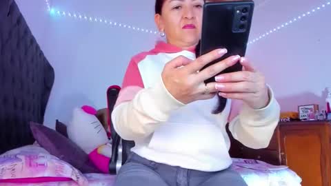 Snapshot of lucy_chanel chatting on February 2026 11:36:02 PM lucy online show from February 2026 11:36:02 PM