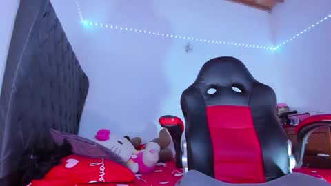 Snapshot of lucy_chanell chatting on February 2026 01:55:02 AM lucy online show from February 2026 01:55:02 AM