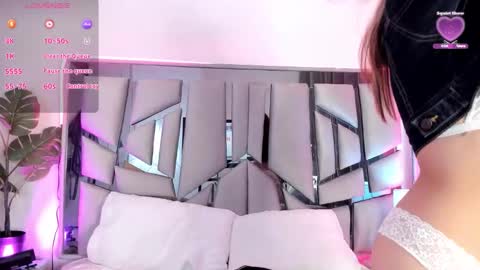 Snapshot of lucy_davies_ chatting on March 2026 11:28:02 AM lucy_davies_ online show from March 2026 11:28:02 AM