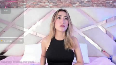 Snapshot of lucy_davies_ chatting on April 2026 11:39:02 AM lucy_davies_ online show from April 2026 11:39:02 AM