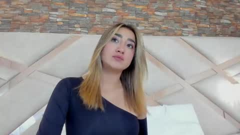 lucy_davies_ online show from May 2026 11:28:01 AM