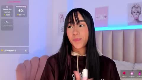 Snapshot of lucy_ev chatting on September 2025 05:00:02 AM Lucy online show from September 2025 05:00:02 AM