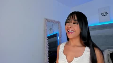 Snapshot of lucy_ev chatting on October 2025 06:47:01 AM Lucy online show from October 2025 06:47:01 AM