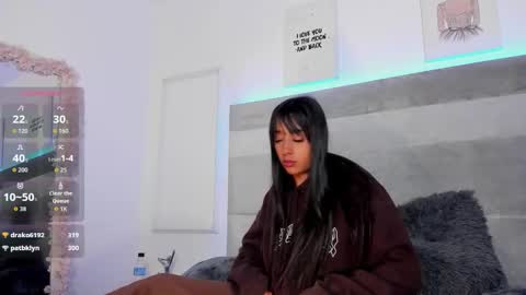 Snapshot of lucy_ev chatting on November 2025 01:13:01 PM Lucy online show from November 2025 01:13:01 PM