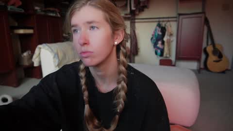 Lucy. online show from December 2024 04:39:01 PM