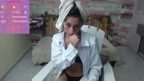 Luciana online show from January 2025 03:00:02 AM