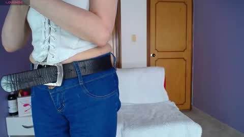 Snapshot of lucy_ny chatting on February 2026 02:12:02 PM SleepyAbuela online show from February 2026 02:12:02 PM