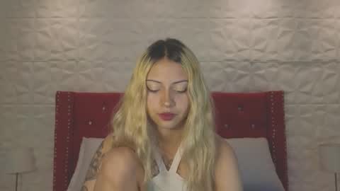 PINK online show from October 2025 04:49:02 PM