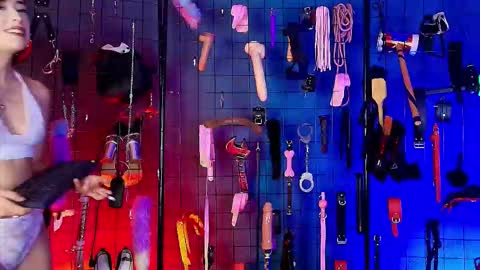 Snapshot of lucy_queensss chatting on November 2025 08:47:01 PM Lucy and slave maddy online show from November 2025 08:47:01 PM