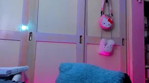 Snapshot of lucy_s3x chatting on September 2025 01:43:01 AM Lulu online show from September 2025 01:43:01 AM