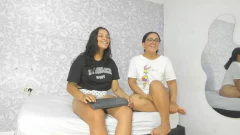 Snapshot of lucyandbella chatting on April 2026 01:38:02 PM lucyandbella online show from April 2026 01:38:02 PM