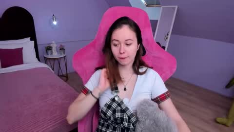 Snapshot of lucyharis chatting on January 2026 07:57:01 AM Lucy online show from January 2026 07:57:01 AM