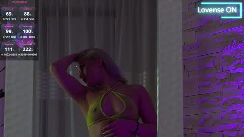 Lucy Lexton online show from September 2025 04:24:02 AM