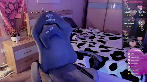 Lucy online show from January 2025 08:23:02 PM