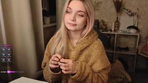 Lucy online show from September 2025 06:51:01 PM