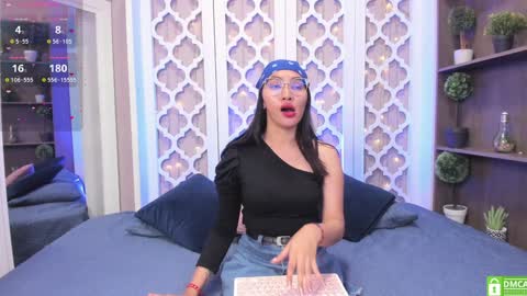 Lucy Liiu online show from January 2025 07:27:02 PM