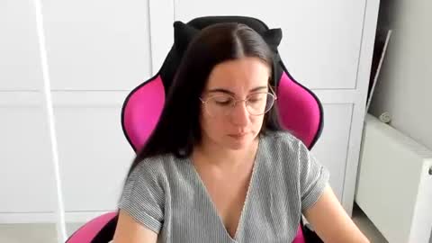 Lucy online show from June 2026 06:29:02 AM